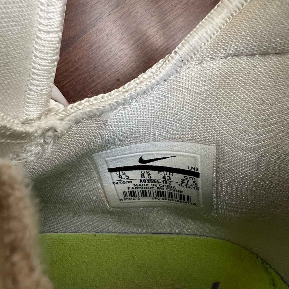 Nike Lebron 16 Buzz Lightyear Volt White Purple Grape AO2588-102 Men's Size 9.5 - Picture 15 of 16